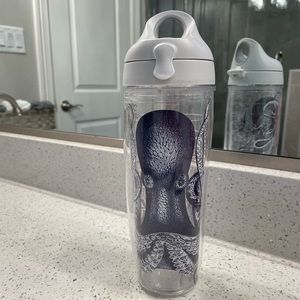 Tervis 24oz Octopus Water Bottle
